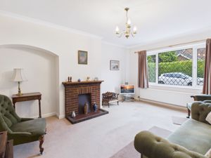 Sitting Room- click for photo gallery